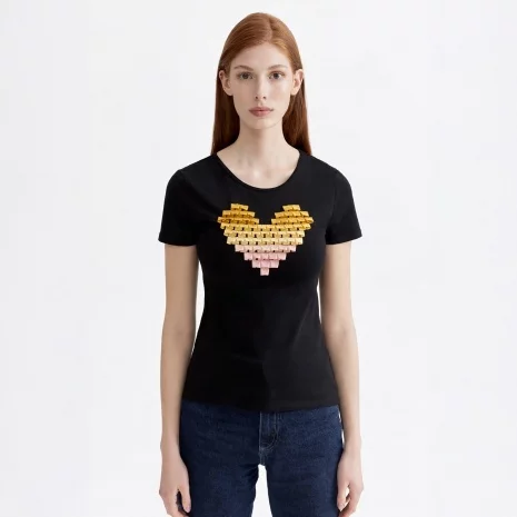 BATZ X VIKTORIAVARGA Sand LOVE t-shirt